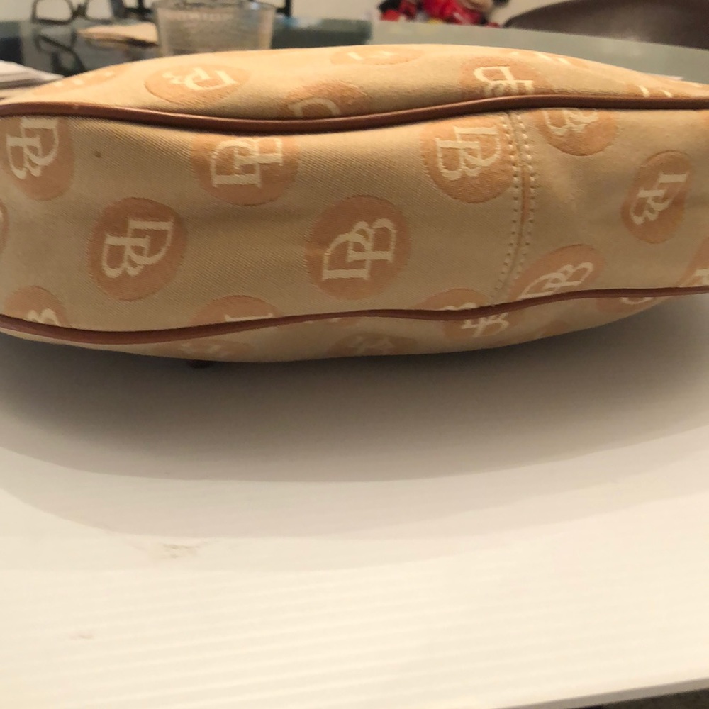 Dooney and Bourke purse - Picture 6 of 9